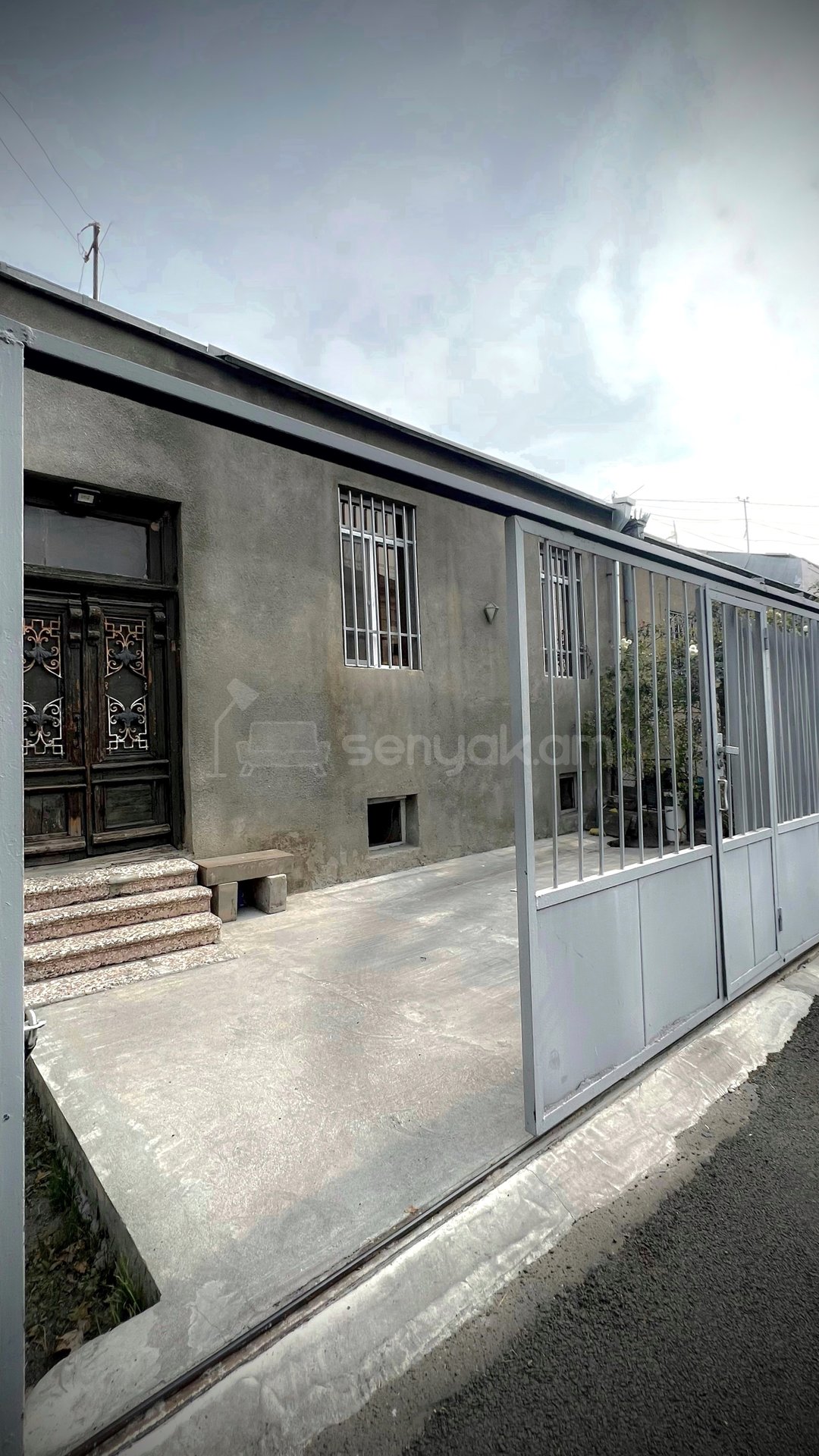 7 Սենյականոց Սեփական Տուն, 420քմ, Նորմալ Վիճակում