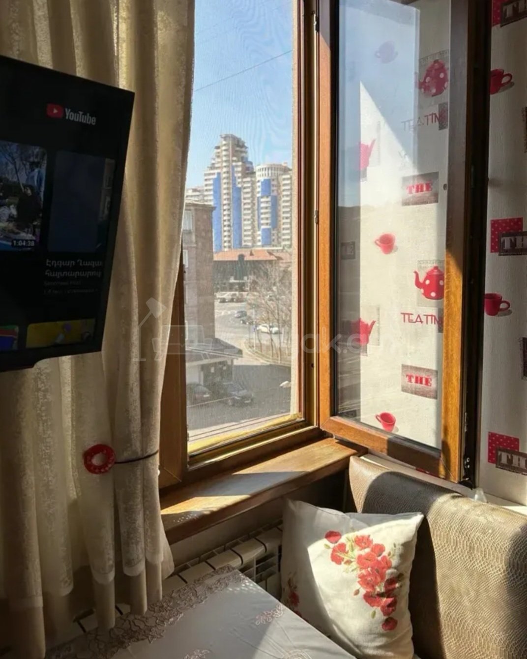 1 Սենյականոց Բնակարան Քարե Շենքում, 45քմ, 3/4 հարկ, Կապիտալ Վերանորոգված