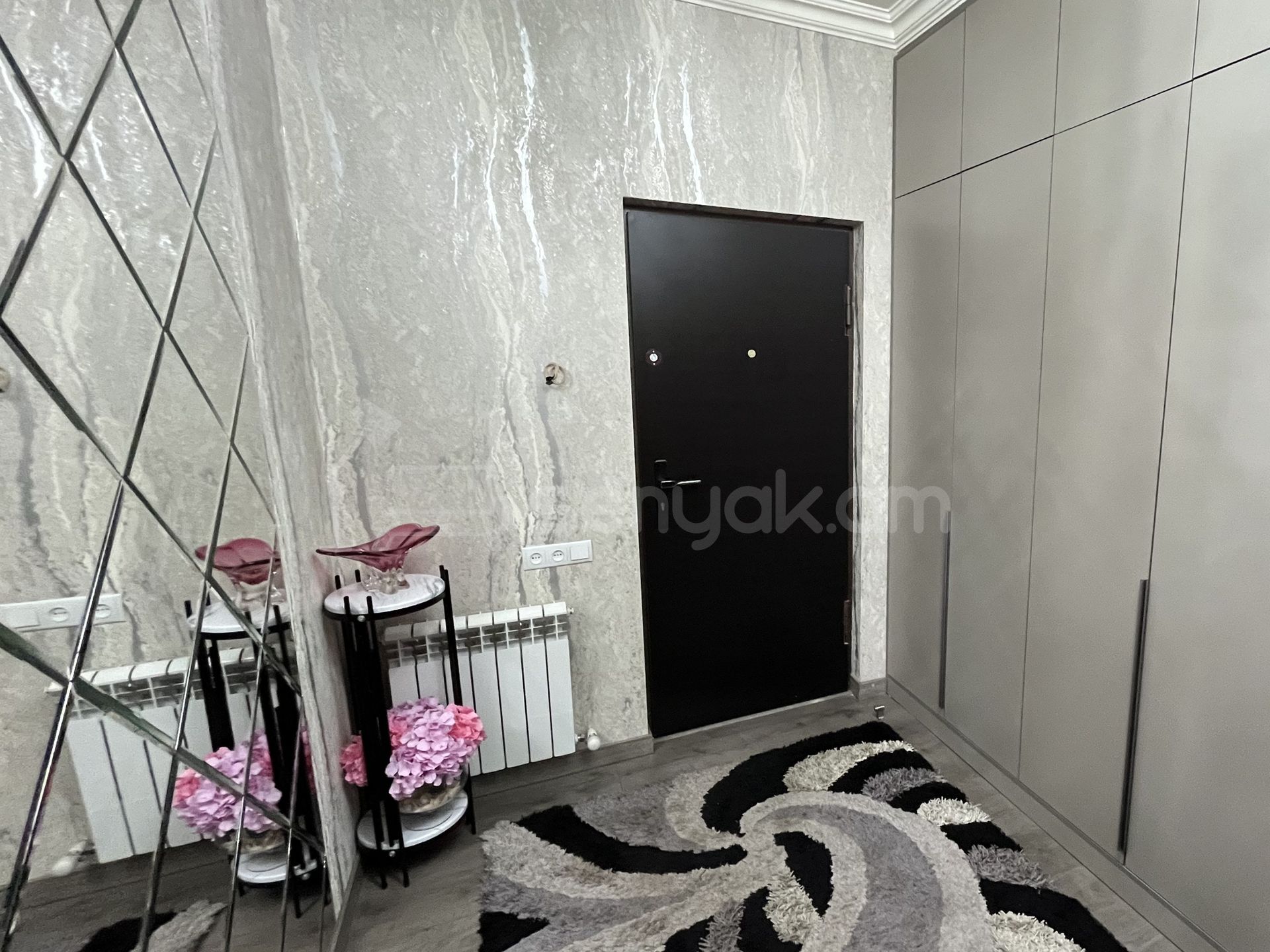 4 Սենյականոց Բնակարան Նորակառույց Քարե Շենքում, 93քմ, 4/5 հարկ, Կապիտալ Վերանորոգված