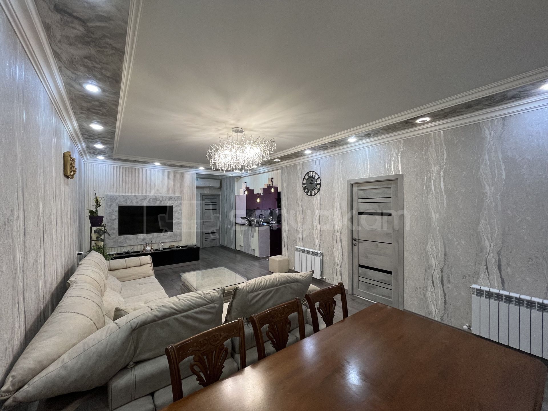 4 Սենյականոց Բնակարան Նորակառույց Քարե Շենքում, 93քմ, 4/5 հարկ, Կապիտալ Վերանորոգված