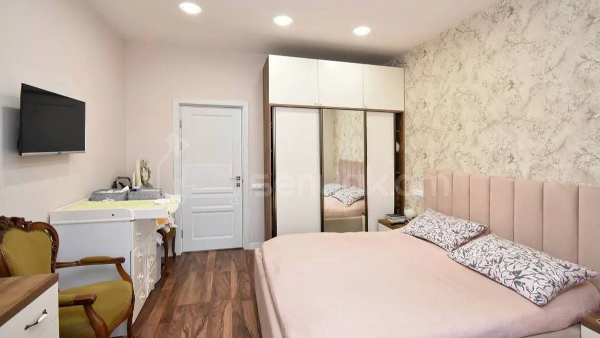 3 Սենյականոց Բնակարան Քարե Շենքում, 88քմ, 4/5 հարկ, Կապիտալ Վերանորոգված