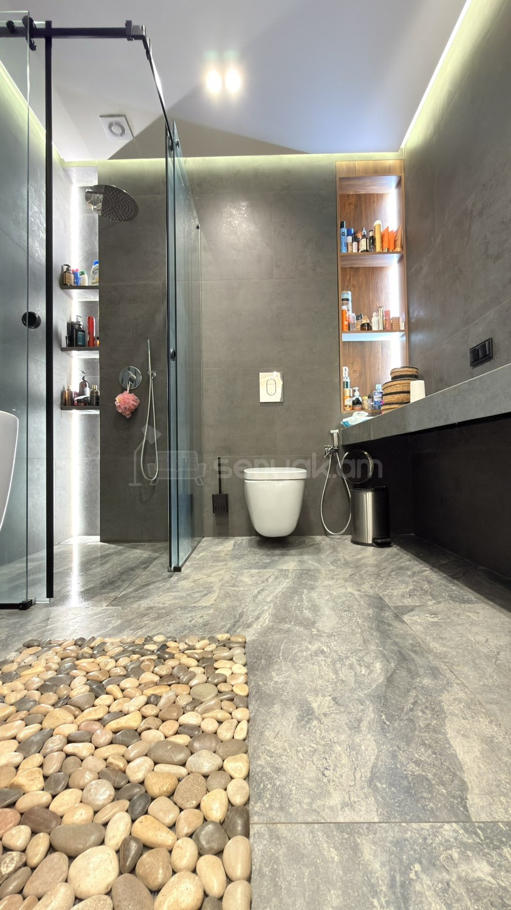 4 Սենյականոց Շքեղ Առանձնատուն, 350քմ, Լողավազանով