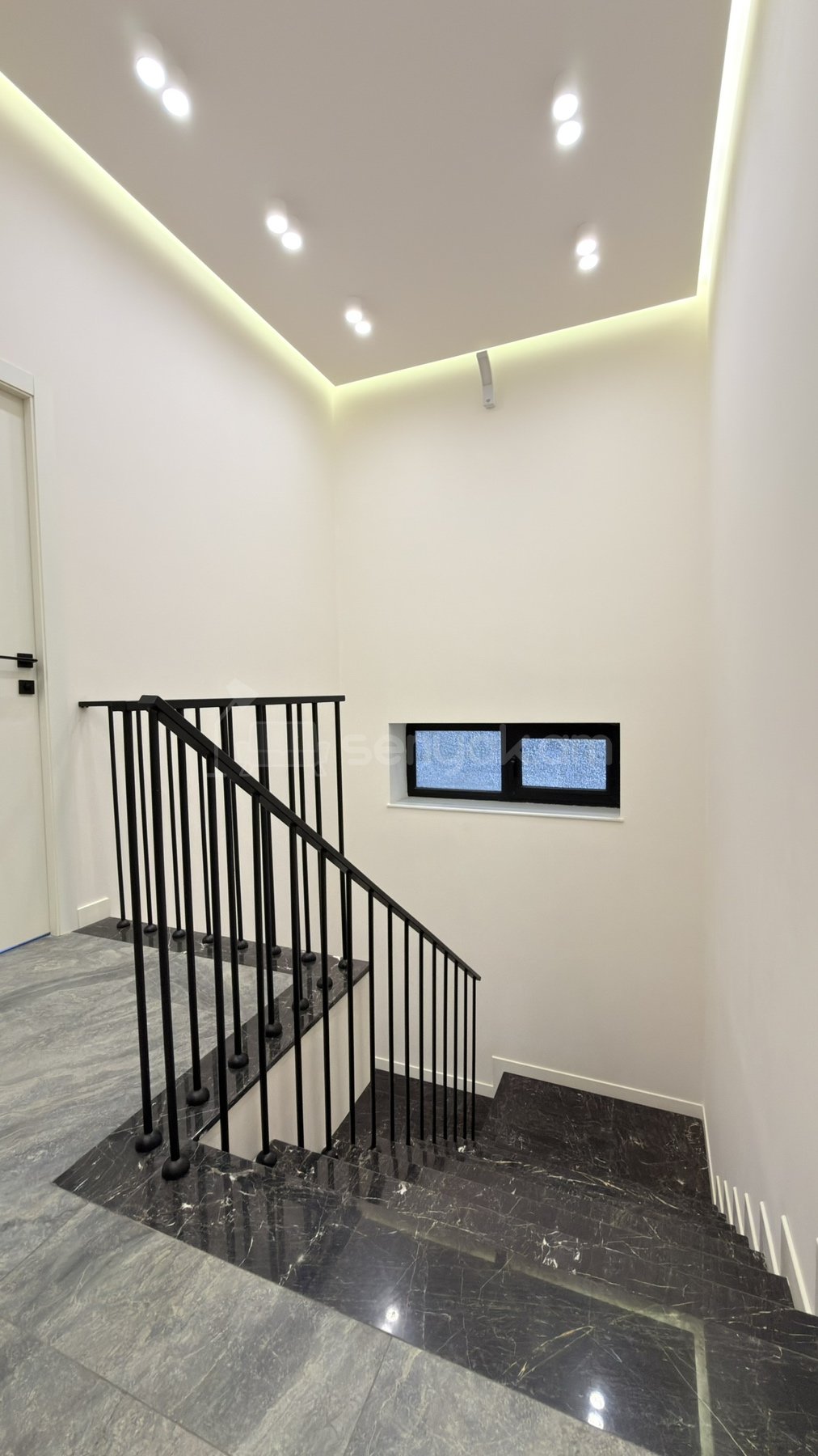 4 Սենյականոց Շքեղ Առանձնատուն, 350քմ, Լողավազանով