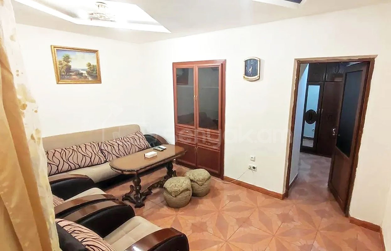 1 Սենյականոց Բնակարան Քարե Շենքում, 36քմ, 1/5 հարկ, Կապիտալ Վերանորոգված