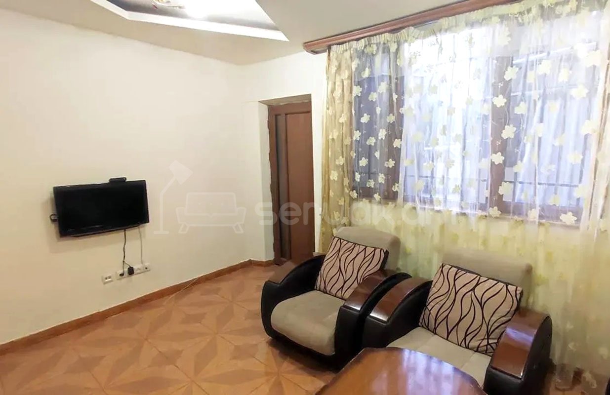 1 Սենյականոց Բնակարան Քարե Շենքում, 36քմ, 1/5 հարկ, Կապիտալ Վերանորոգված