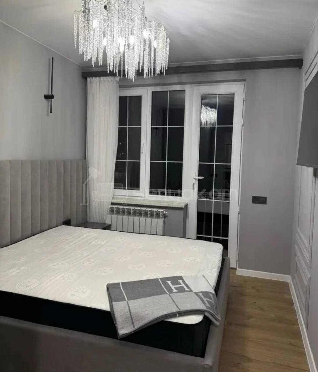 2 Սենյականոց Բնակարան Քարե Շենքում, 50քմ, 4/5 հարկ, Կապիտալ Վերանորոգված, Կահավորված