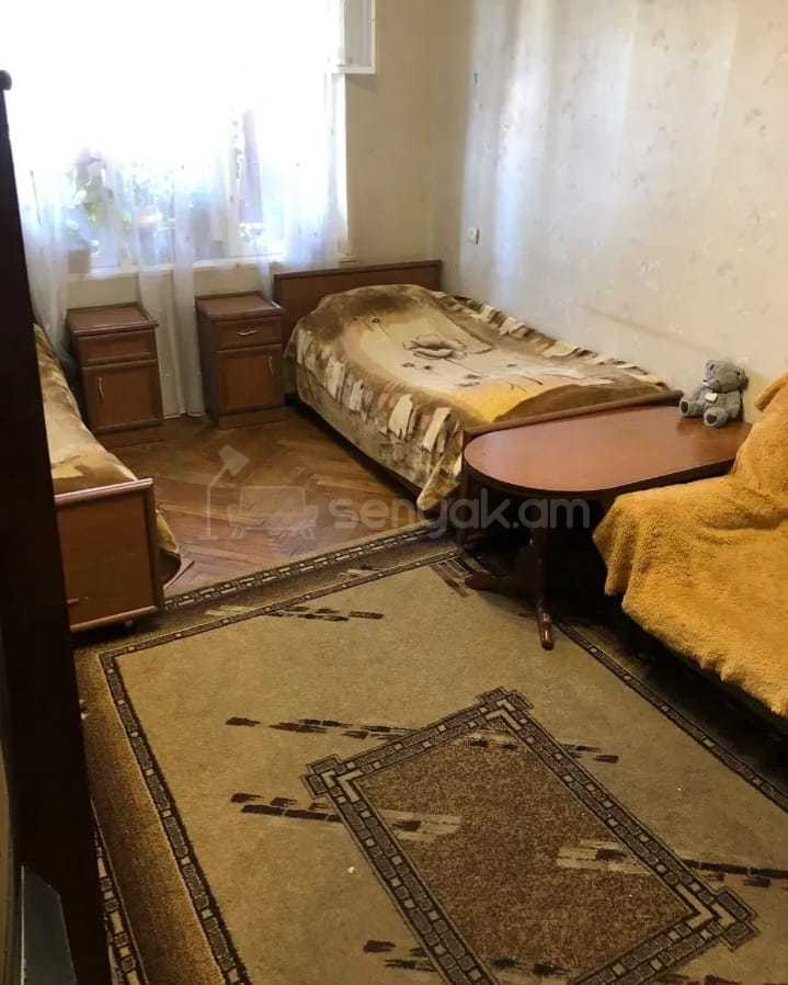 3 Սենյականոց Բնակարան, 74քմ, 2/4 հարկ, Նորմալ Վիճակում