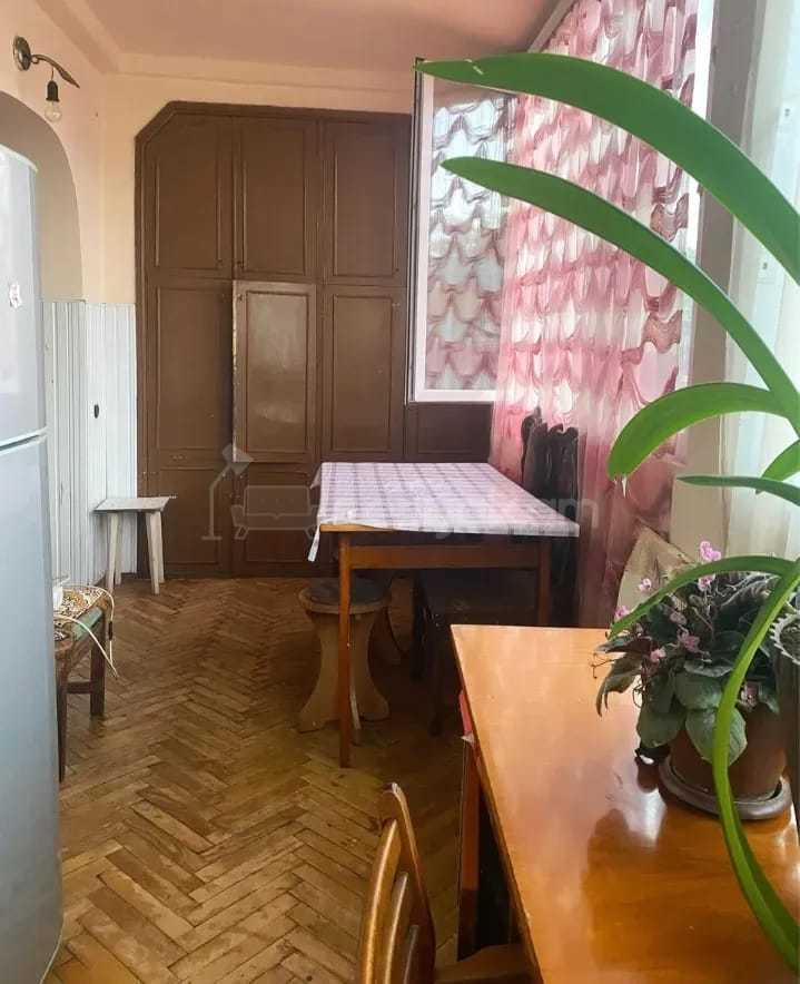 3 Սենյականոց Բնակարան, 74քմ, 2/4 հարկ, Նորմալ Վիճակում