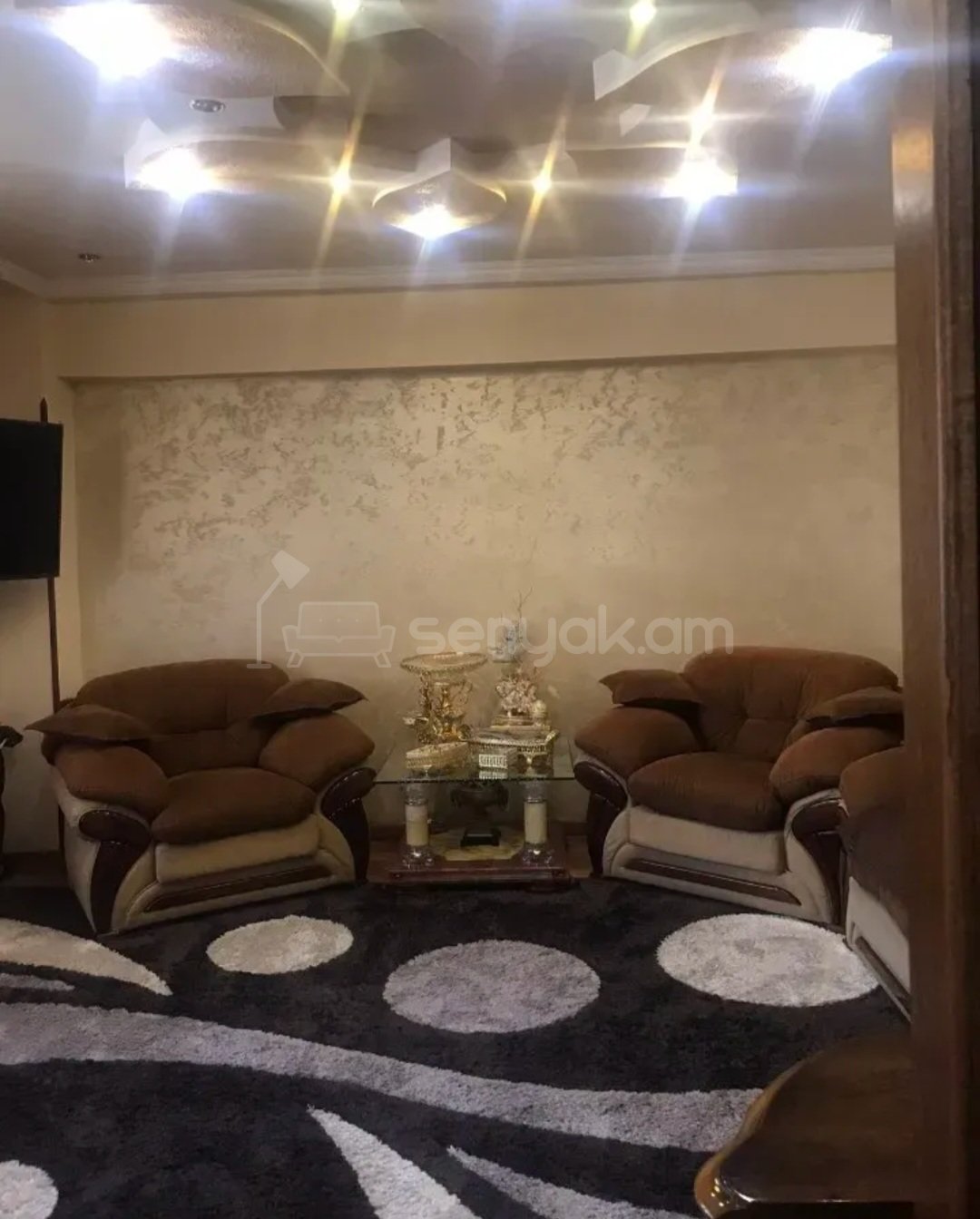 2 Սենյականոց Բնակարան, 40քմ, 11/14 հարկ, Կապիտալ Վերանորոգված