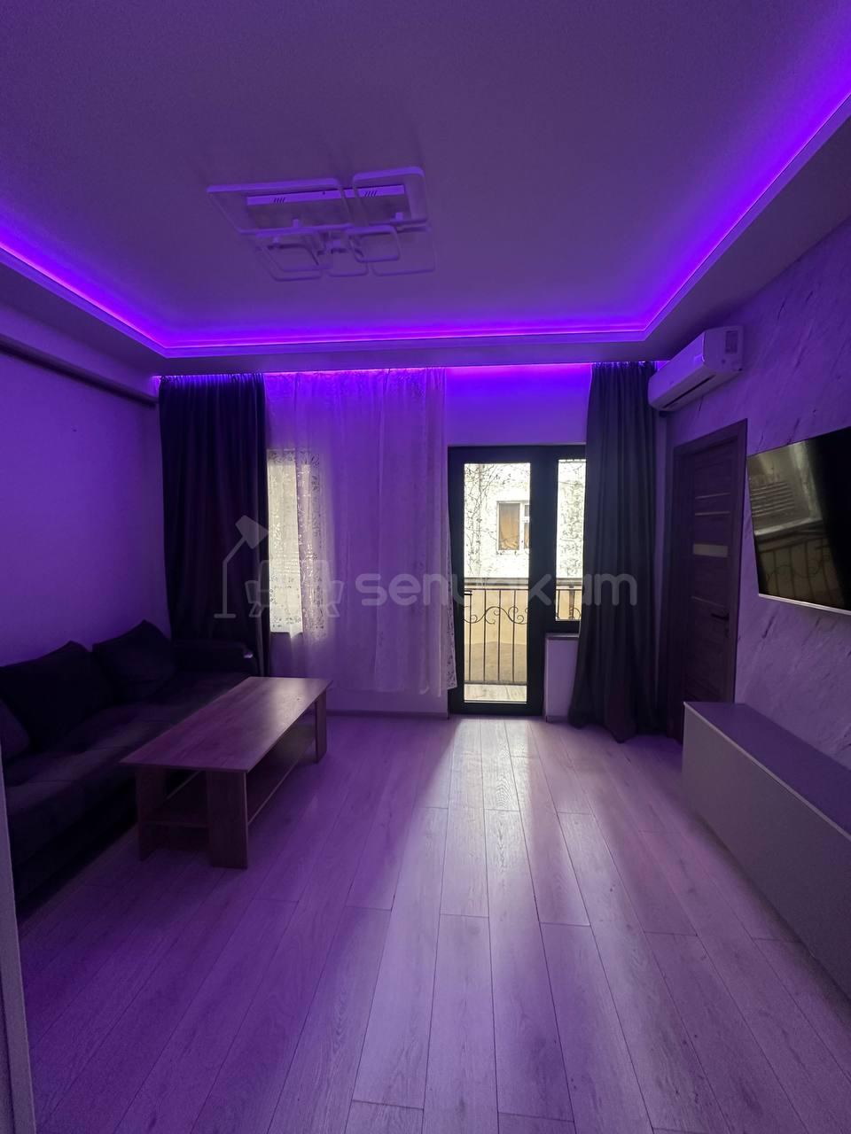 2 Սենյականոց Բնակարան Քարե Շենքում, 40քմ, 2/4 հարկ, Կապիտալ Վերանորոգված