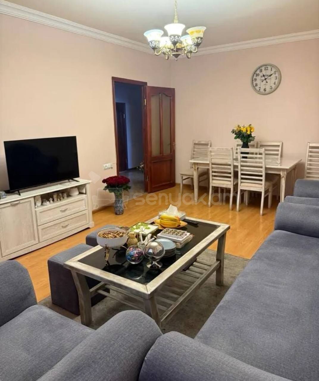 4 Սենյականոց Բնակարան, 80քմ, 1/9 հարկ, Կապիտալ Վերանորոգված