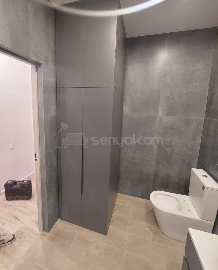 3 Սենյականոց Բնակարան Նորակառույցում, 77քմ, 8/17 հարկ, Դիզայներական Վերանորոգված