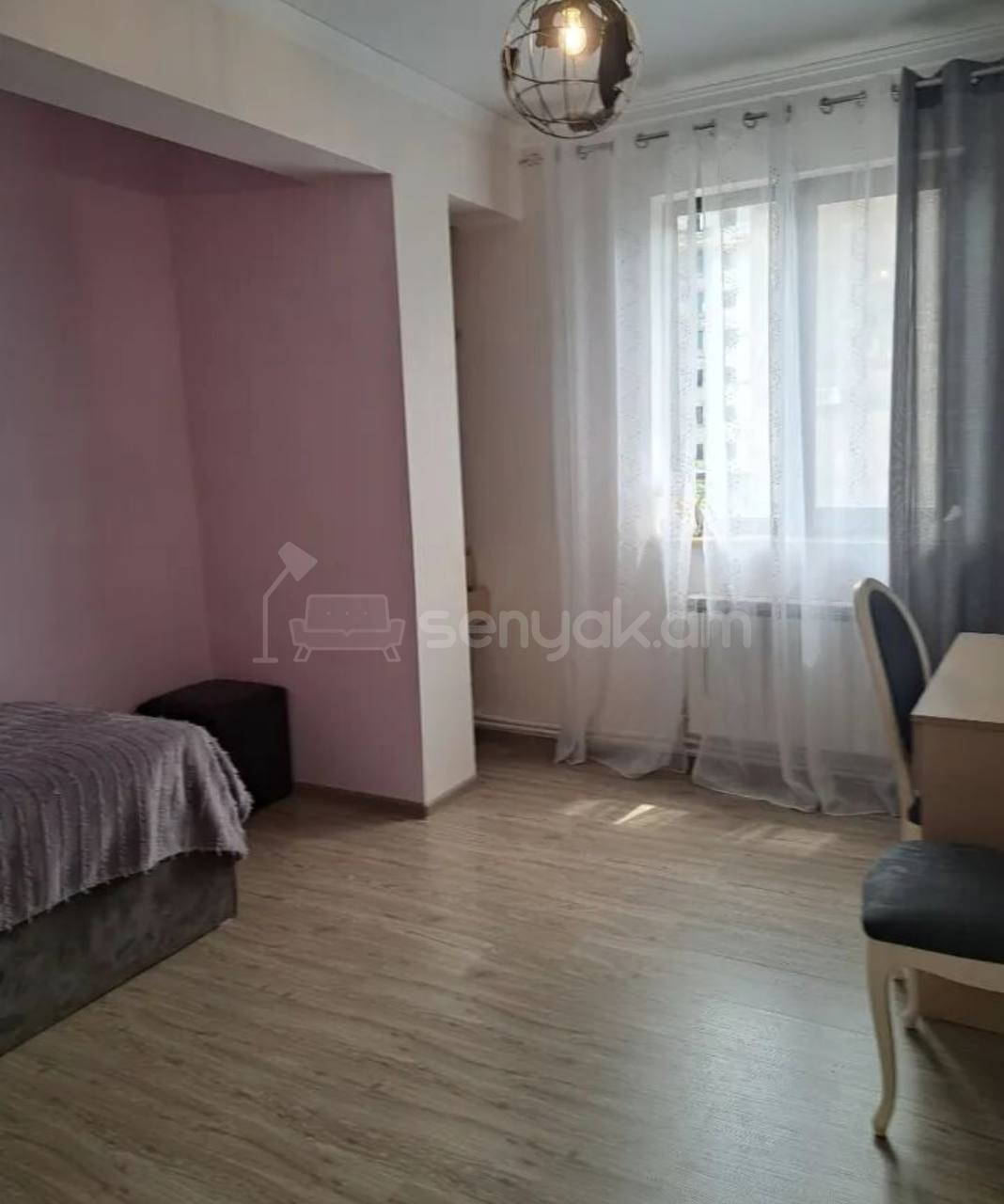 5 Սենյականոց Բնակարան Քարե Շենքում, 130քմ, 3/5 հարկ, Կապիտալ Վերանորոգված