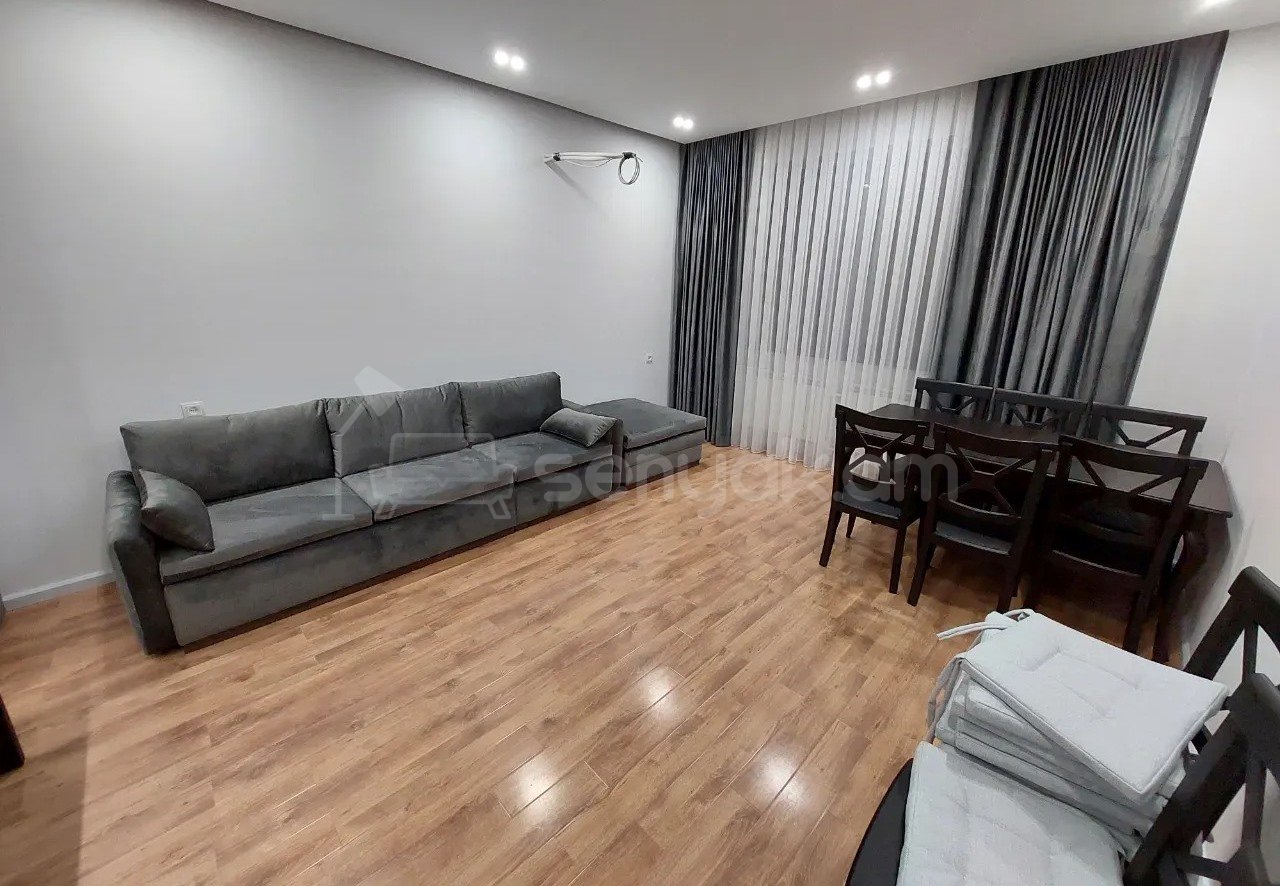 3 Սենյականոց Բնակարան Նորակառույցում, 77քմ, 8/17 հարկ, Կապիտալ Վերանորոգված