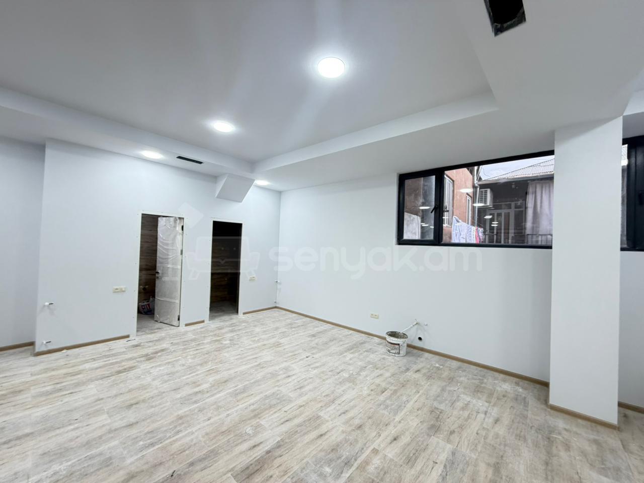 Նորակառույց Օֆիսային Տարածք, 250քմ