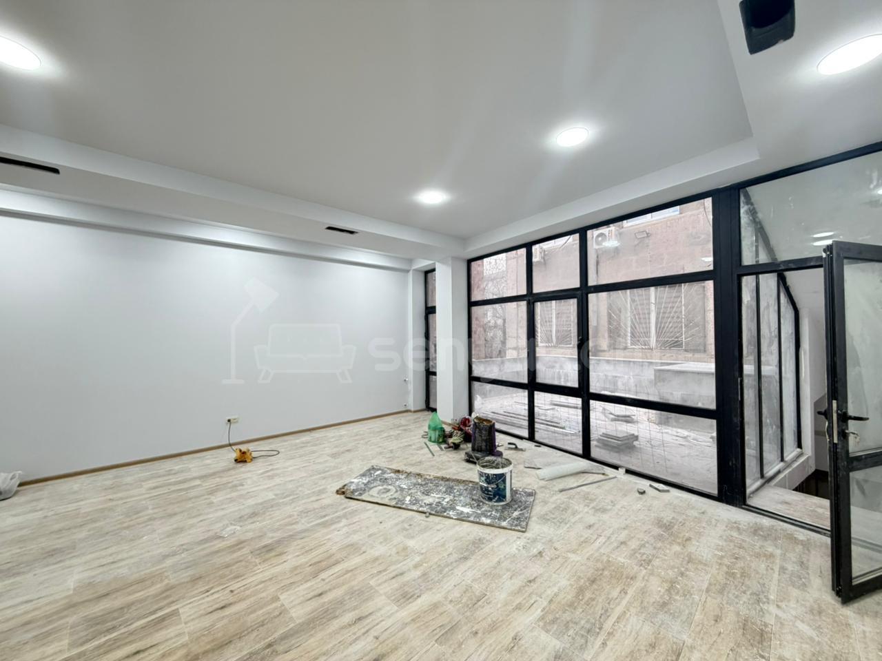 Նորակառույց Օֆիսային Տարածք, 250քմ