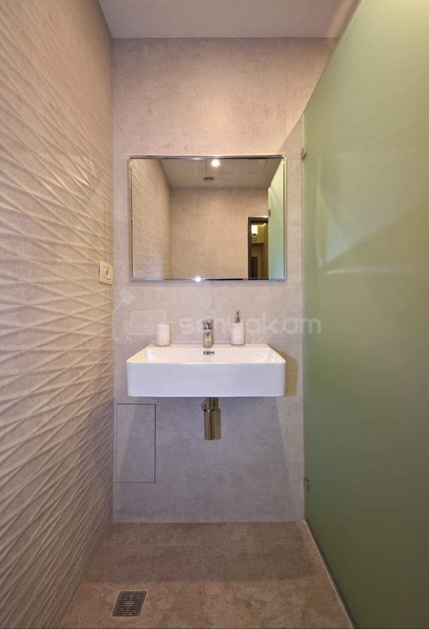 2 Սենյականոց Բնակարան Նորակառույցում, 50քմ, 4/5 հարկ, Դիզայներական Վերանորոգված