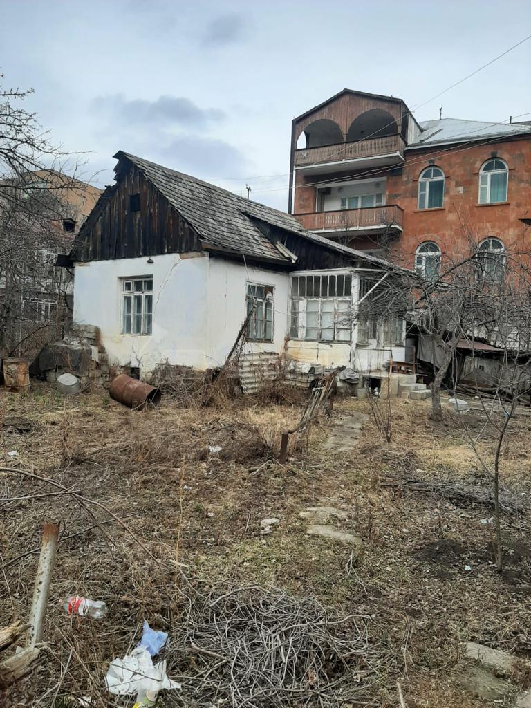 Բնակելի Նշանակության Հողատարածք, 400քմ, Խմելու Ջրով, Էլեկտրականությամբ, Ցանկապատված