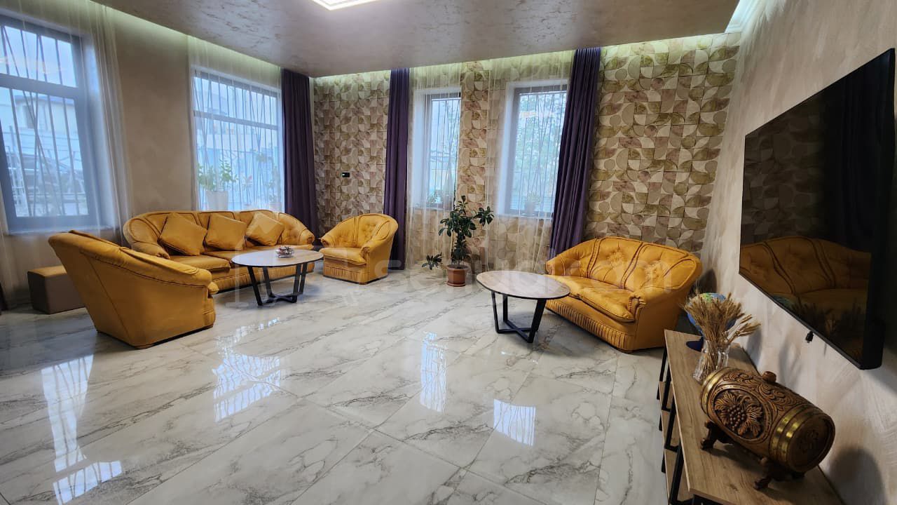 5 Սենյականոց Սեփական Տուն, 220քմ, Դիզայներական Վերանորոգված, Կահավորված