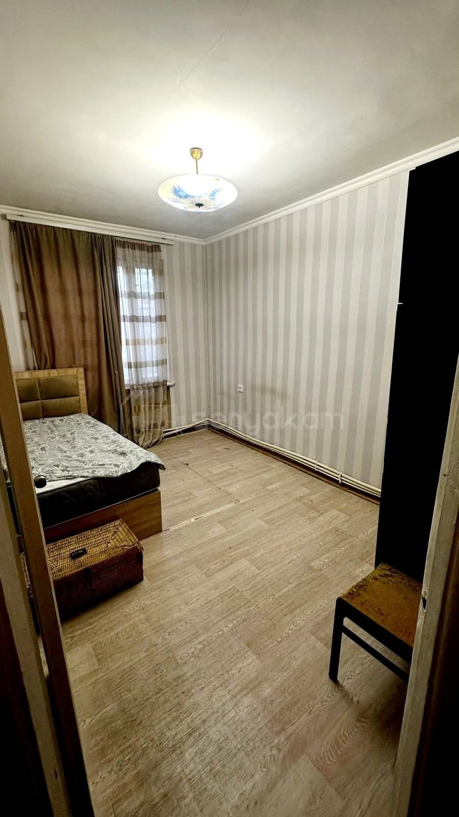 3 Սենյականոց Բնակարան, 85քմ, 5/9 հարկ, Նորմալ Վիճակում, Կահավորված, Արևկող