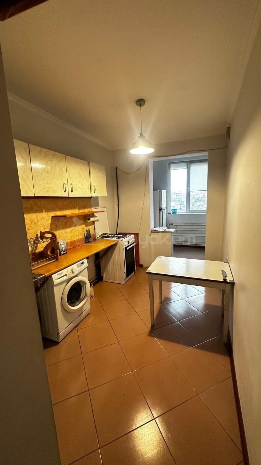 3 Սենյականոց Բնակարան, 85քմ, 5/9 հարկ, Նորմալ Վիճակում, Կահավորված, Արևկող