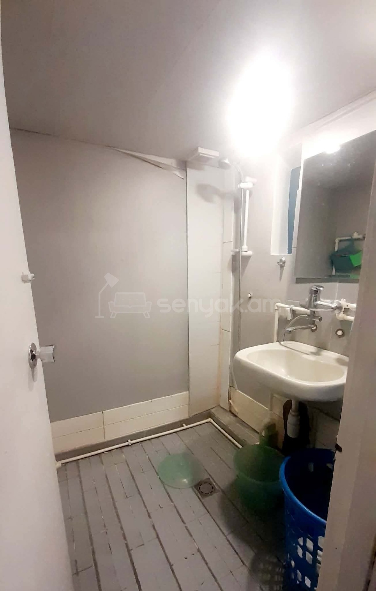 3 Սենյականոց Բնակարան, 85քմ, 5/9 հարկ, Նորմալ Վիճակում, Կահավորված, Արևկող