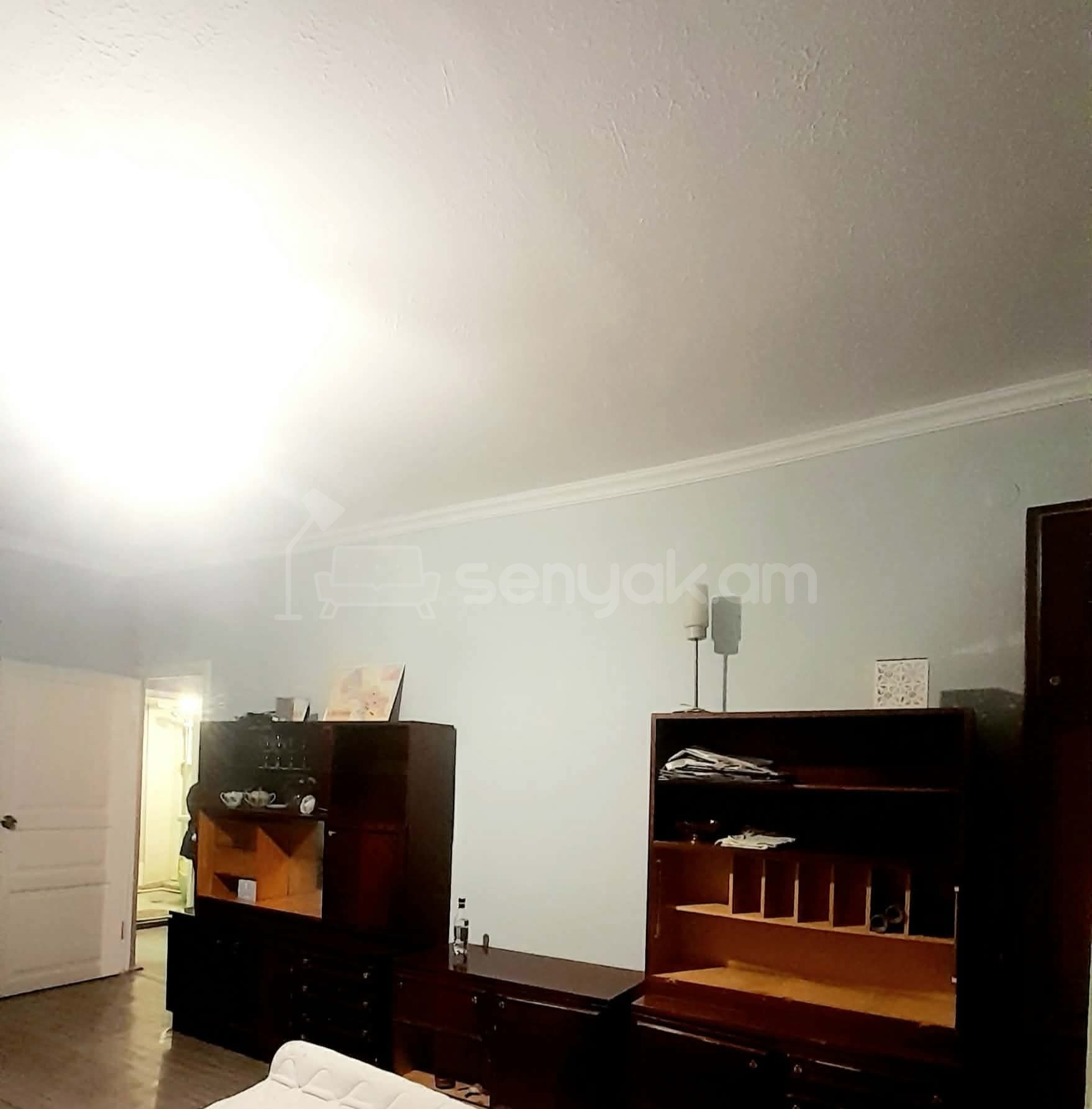 3 Սենյականոց Բնակարան, 85քմ, 5/9 հարկ, Նորմալ Վիճակում, Կահավորված, Արևկող