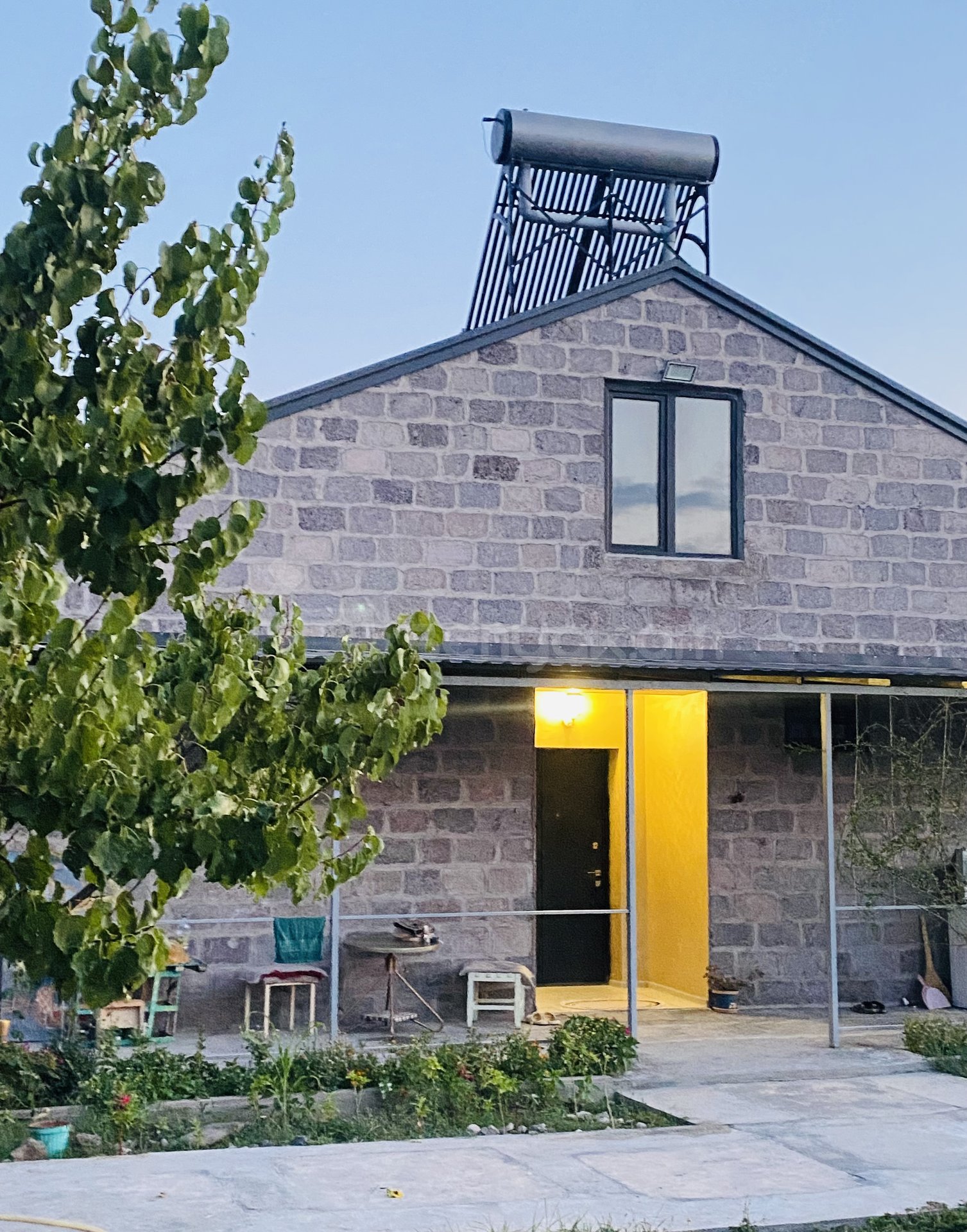 4 Սենյականոց Սեփական Տուն, 135քմ, Կապիտալ Վերանորոգված