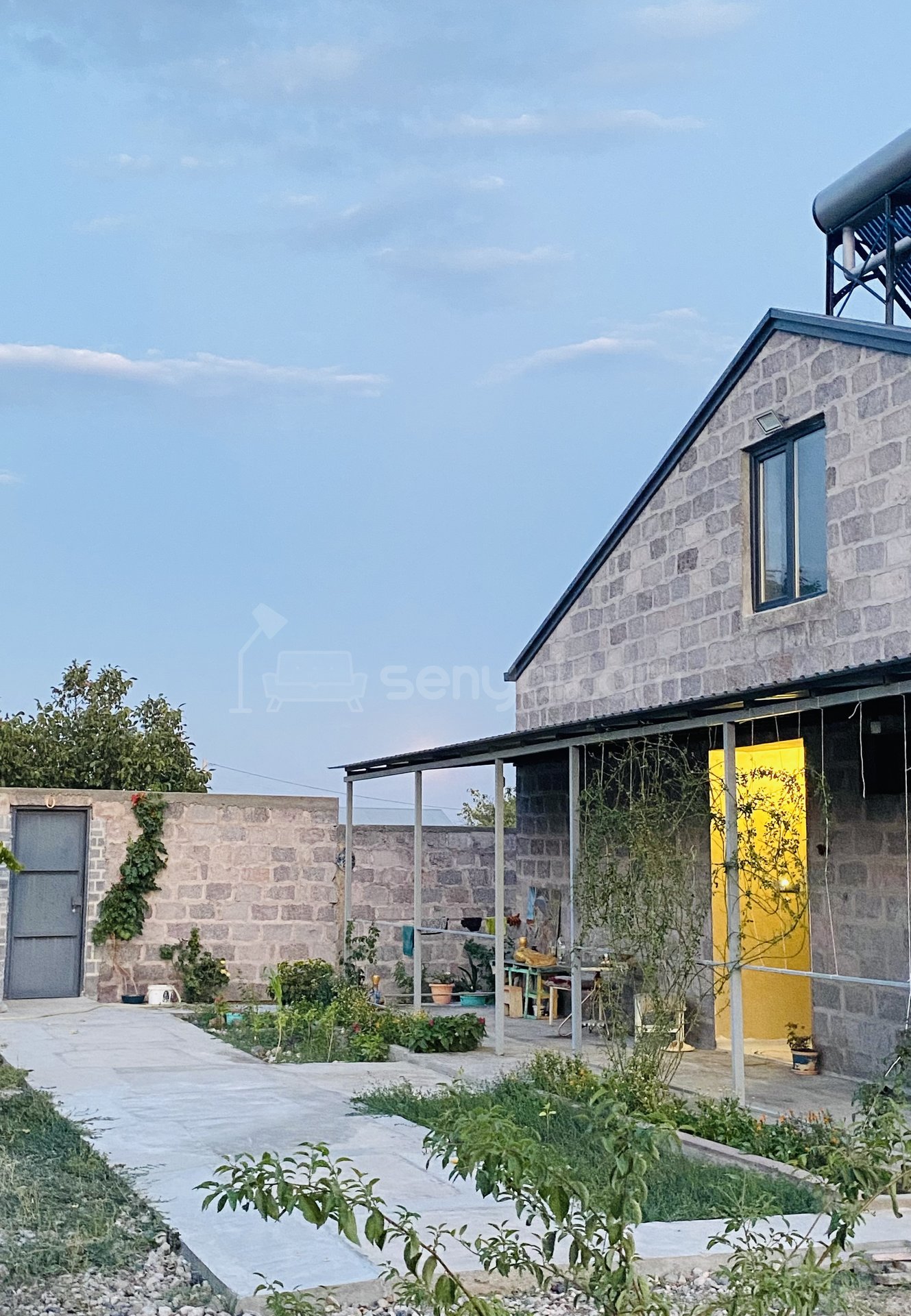 4 Սենյականոց Սեփական Տուն, 135քմ, Կապիտալ Վերանորոգված