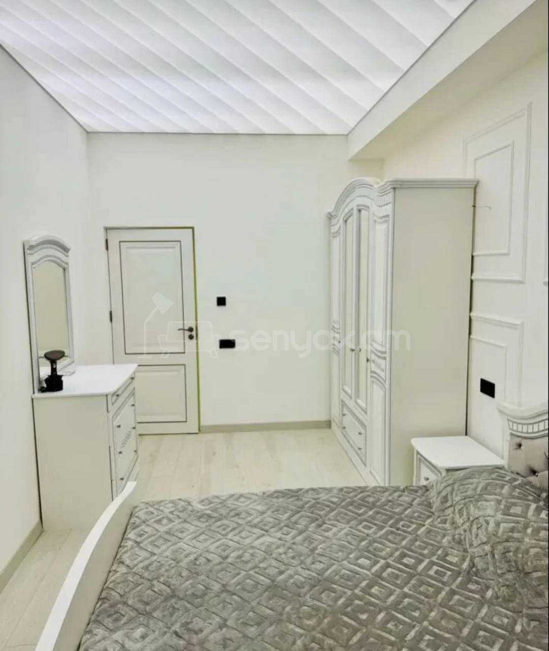 2 Սենյականոց Բնակարան Նորակառույցում, 63քմ, 3/16 հարկ, Դիզայներական Վերանորոգված, Կահավորված, Արևկող