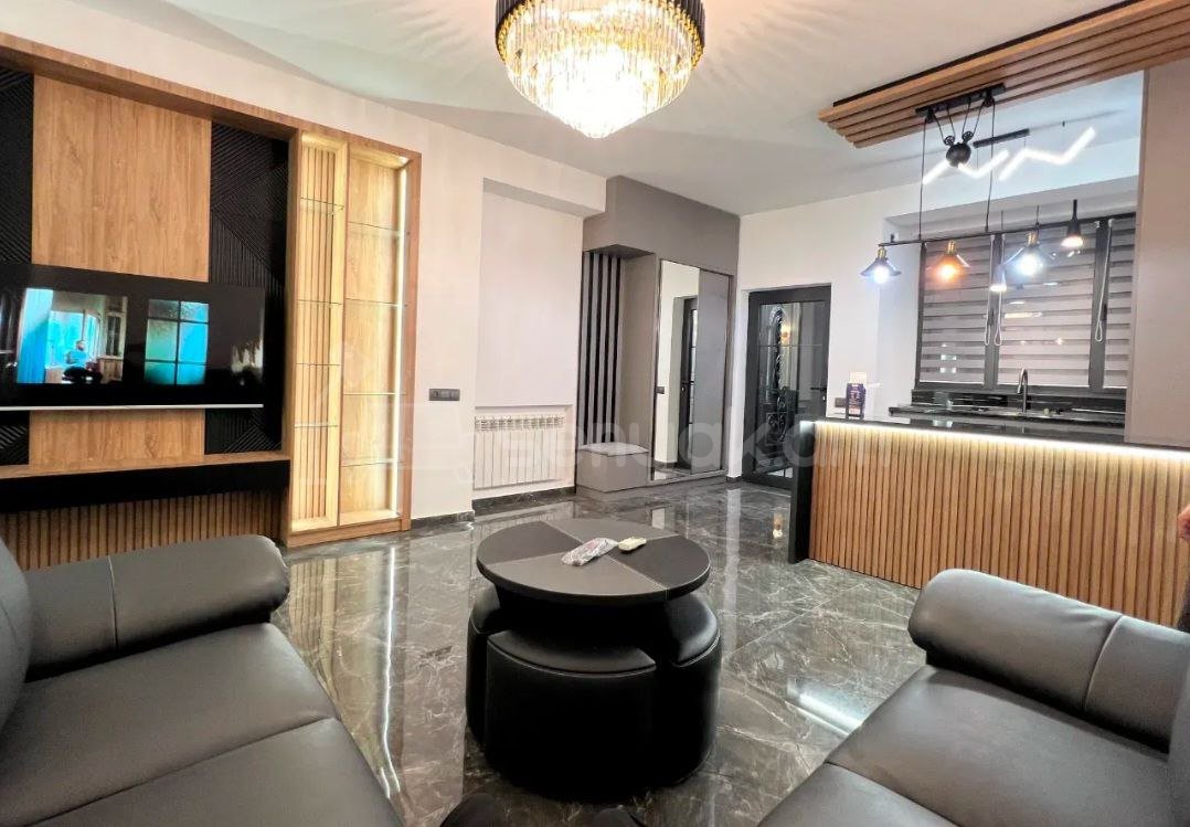 4 Սենյականոց Շքեղ Առանձնատուն, 100քմ, Կահավորված