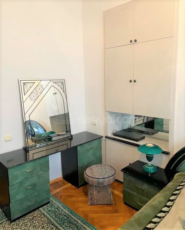 2 Սենյականոց Բնակարան Քարե Շենքում, 54քմ, 4/5 հարկ, Կապիտալ Վերանորոգված, Կահավորված, Արևկող