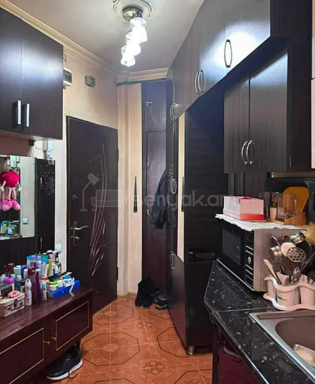 1 Սենյականոց Բնակարան, 40քմ, 5/12 հարկ, Կապիտալ Վերանորոգված