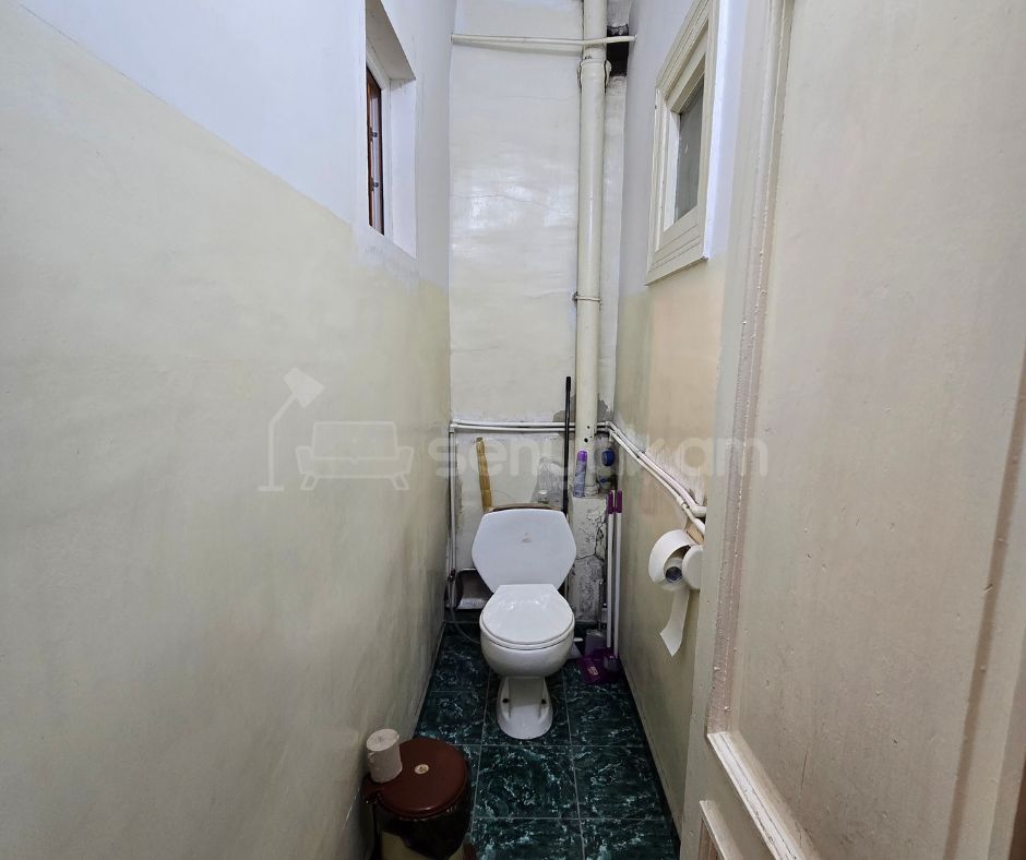 3 Սենյականոց Բնակարան Քարե Շենքում, 107քմ, 5/5 հարկ, Կոսմետիկ Վերանորոգված