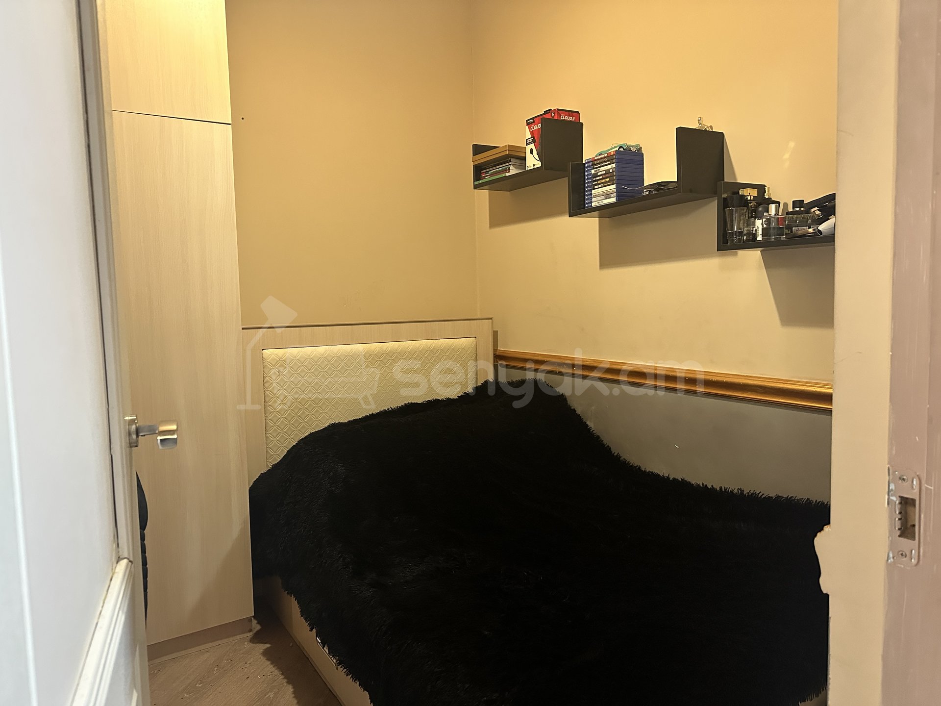 3 Սենյականոց Բնակարան Քարե Շենքում, 57քմ, 7/7 հարկ, Դիզայներական Վերանորոգված