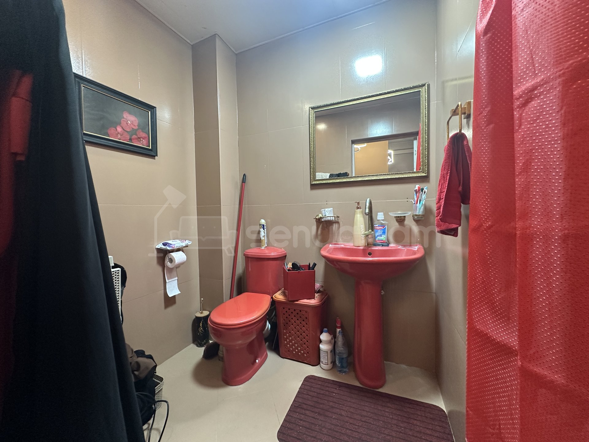 3 Սենյականոց Բնակարան Քարե Շենքում, 57քմ, 7/7 հարկ, Դիզայներական Վերանորոգված