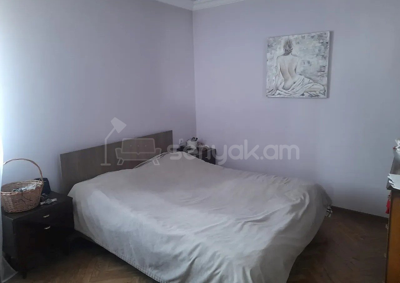 4 Սենյականոց Բնակարան Քարե Շենքում, 100քմ, 6/8 հարկ, Կոսմետիկ Վերանորոգված