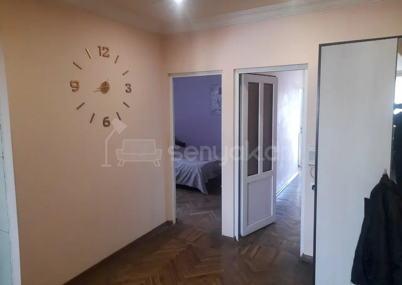 4 Սենյականոց Բնակարան Քարե Շենքում, 100քմ, 6/8 հարկ, Կոսմետիկ Վերանորոգված