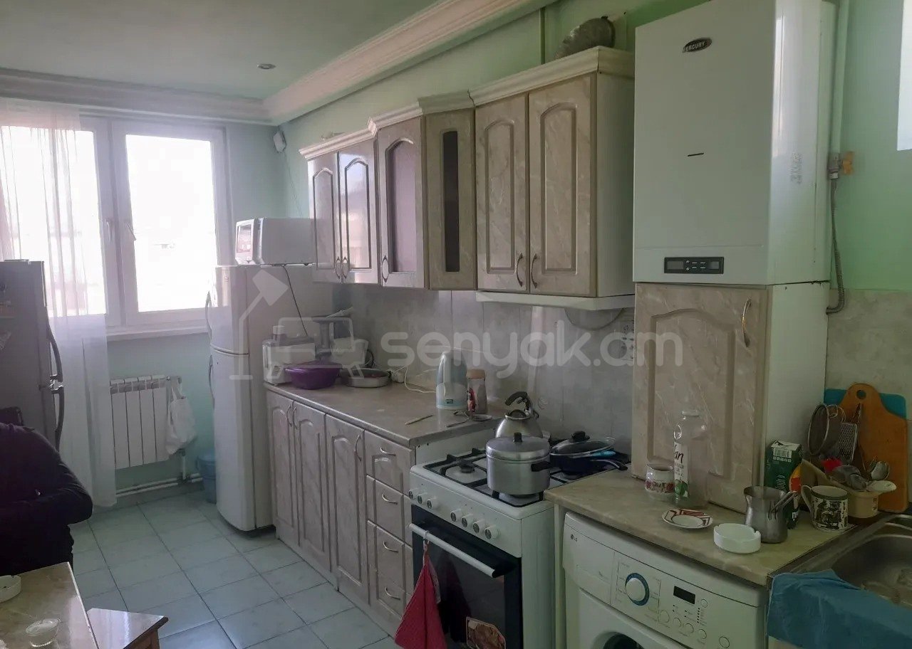 4 Սենյականոց Բնակարան Քարե Շենքում, 100քմ, 6/8 հարկ, Կոսմետիկ Վերանորոգված