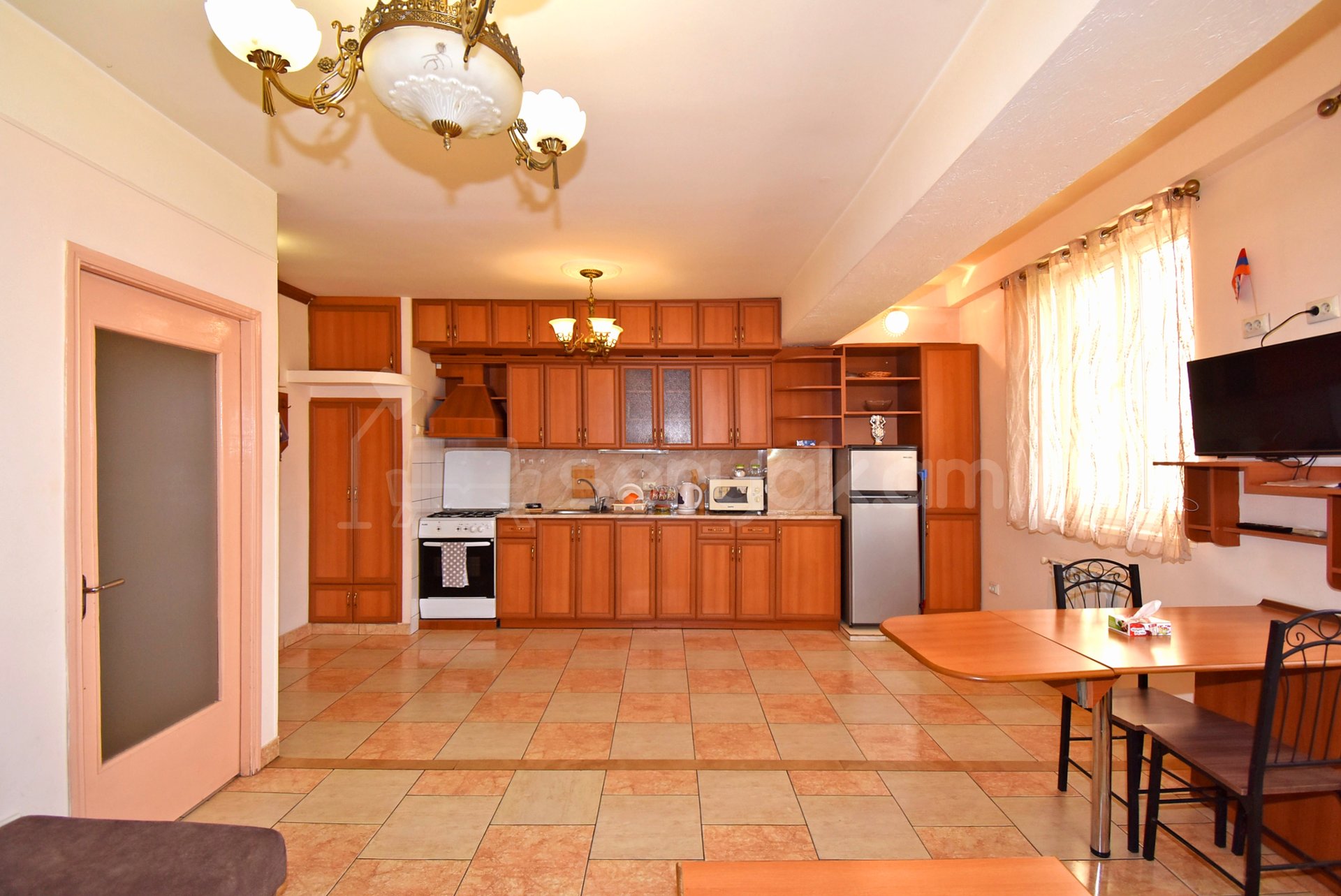 2 Սենյականոց Բնակարան, 43քմ, 4/9 հարկ, Կապիտալ Վերանորոգված, Կահավորված