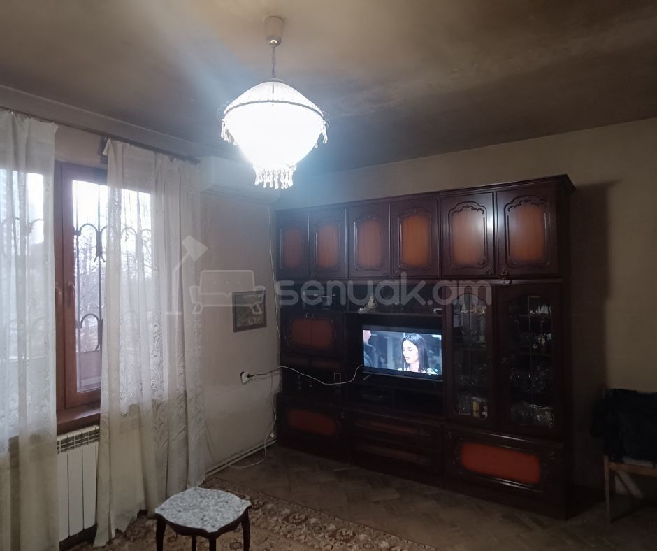 4 Սենյականոց Բնակարան Քարե Շենքում, 117քմ, 2/5 հարկ, Կոսմետիկ Վերանորոգված