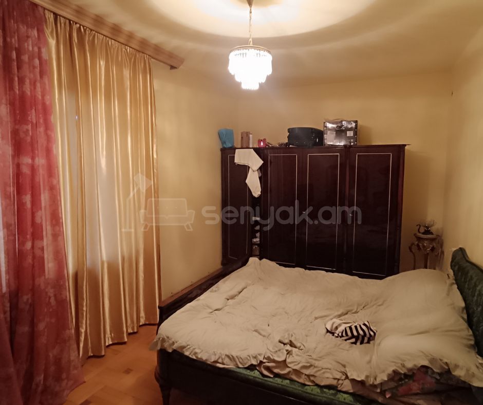 4 Սենյականոց Բնակարան Քարե Շենքում, 117քմ, 2/5 հարկ, Կոսմետիկ Վերանորոգված