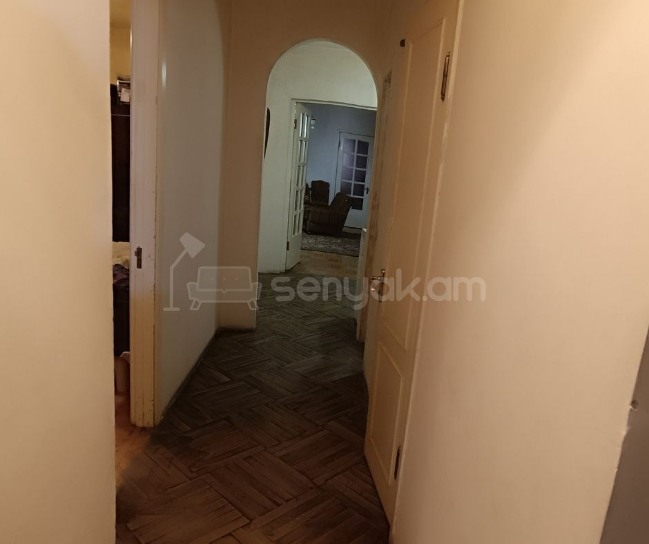 4 Սենյականոց Բնակարան Քարե Շենքում, 117քմ, 2/5 հարկ, Կոսմետիկ Վերանորոգված