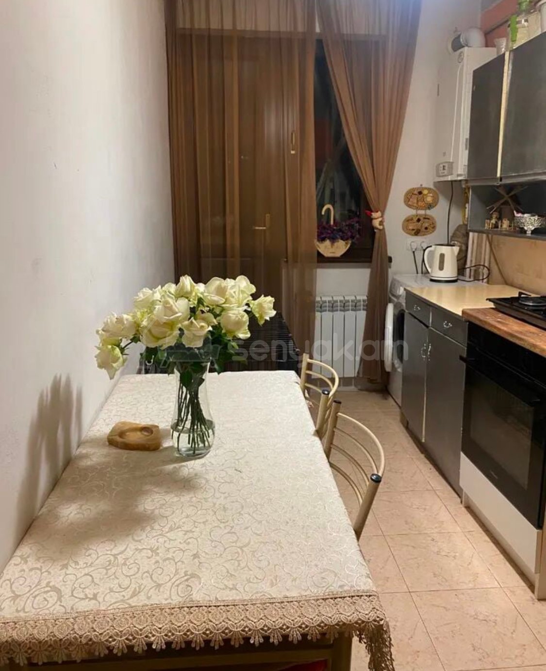 2 Սենյականոց Բնակարան Քարե Շենքում, 74քմ, 6/7 հարկ, Կապիտալ Վերանորոգված