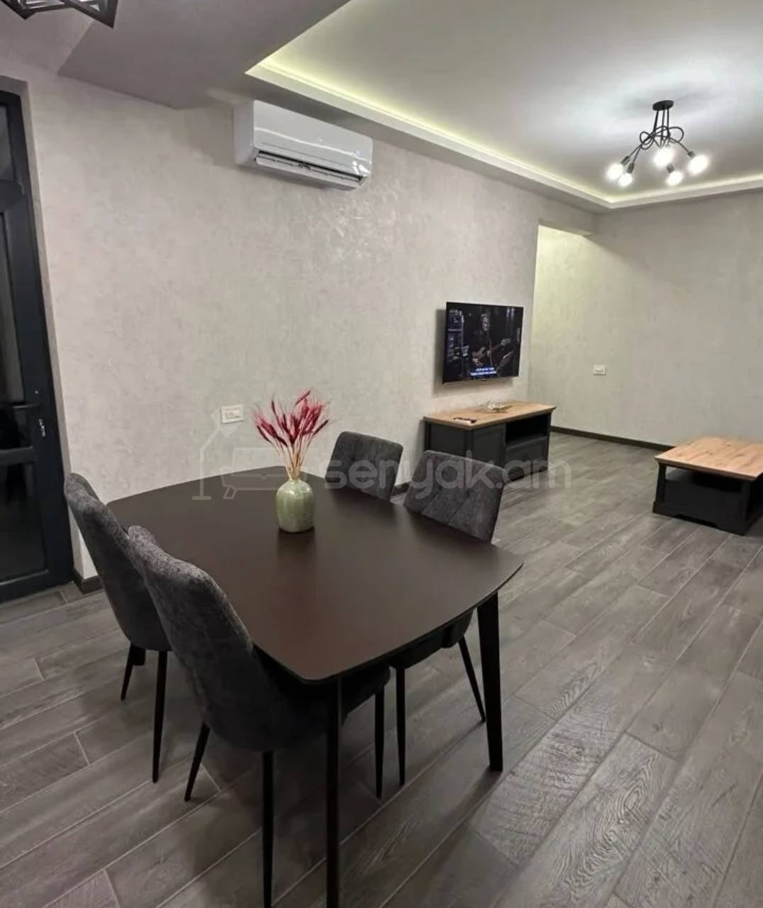 2 Սենյականոց Բնակարան, 71քմ, 2/6 հարկ, Կապիտալ Վերանորոգված