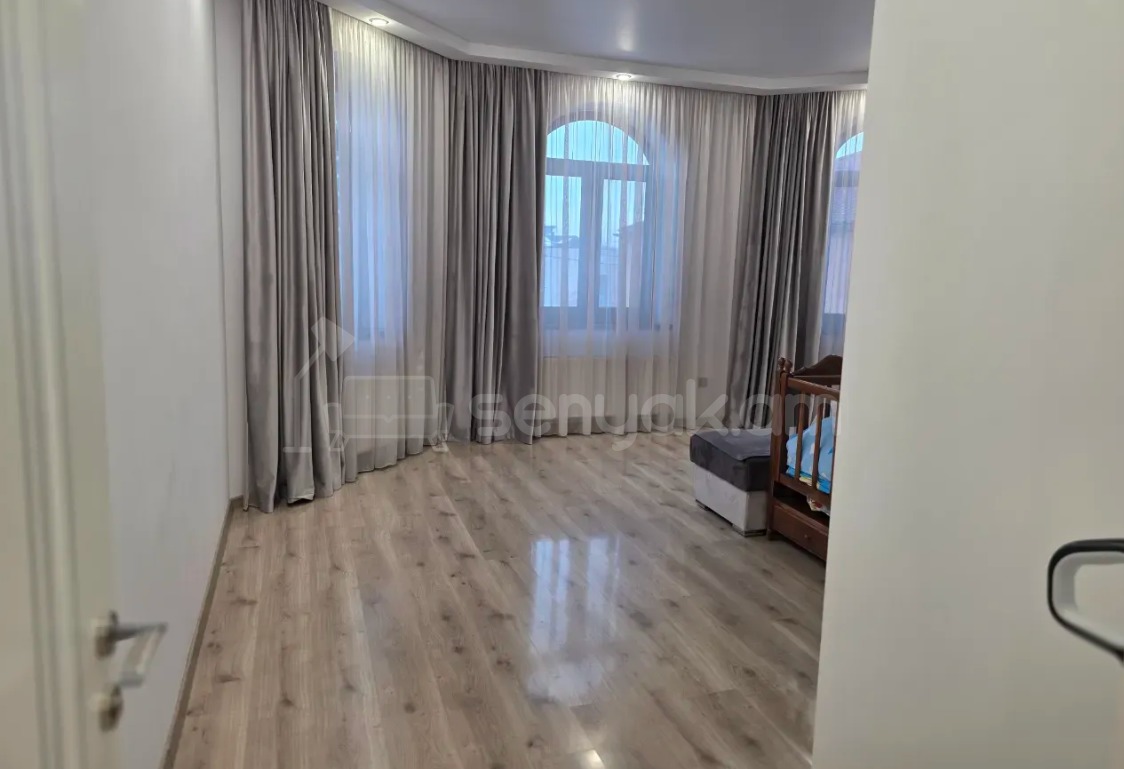 7 Սենյականոց Շքեղ Առանձնատուն, 230քմ, Ավտոտնակով