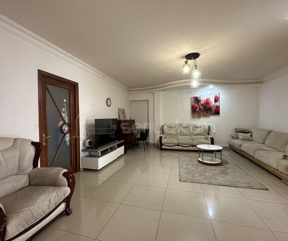 4 Սենյականոց Բնակարան Քարե Շենքում, 113քմ, 1/4 հարկ, Կապիտալ Վերանորոգված