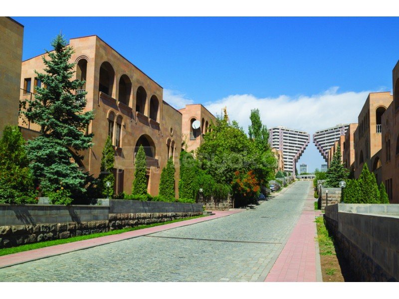 Օֆիսային Տարածք, 800քմ, Կապիտալ Վերանորոգված