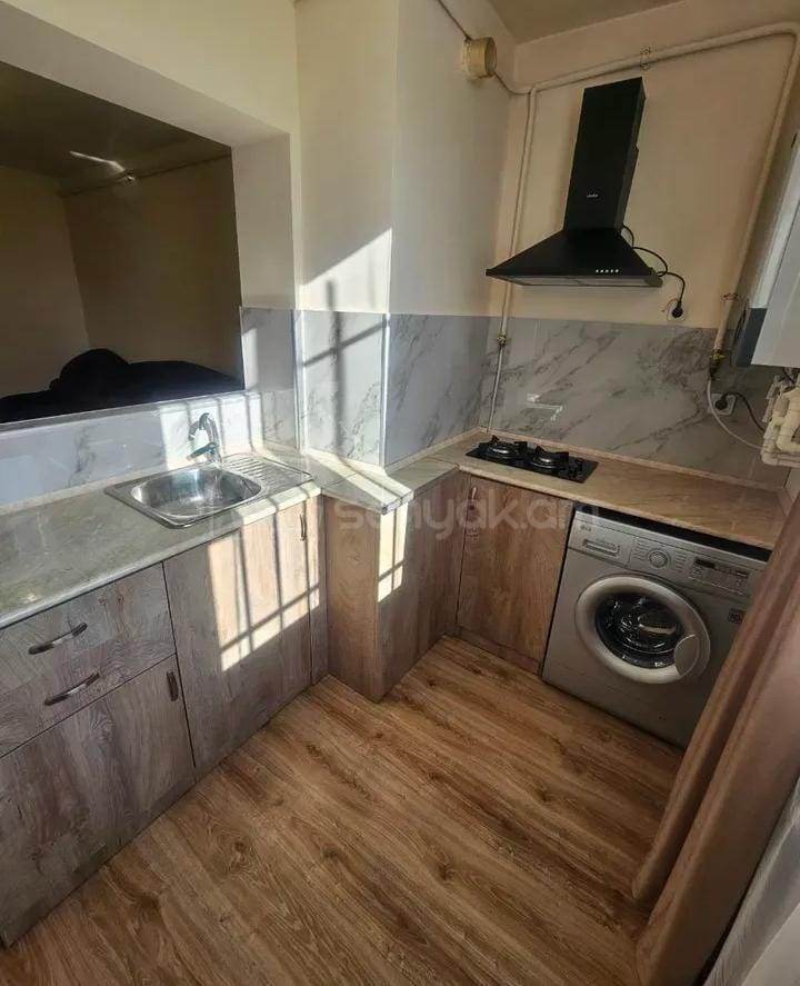 2 Սենյականոց Բնակարան Նորակառույցում, 45քմ, 1/12 հարկ, Նորմալ Վիճակում, Կահավորված, Արևկող