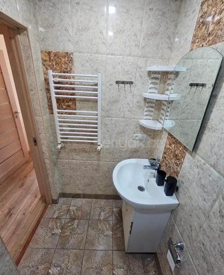 2 Սենյականոց Բնակարան Նորակառույցում, 45քմ, 1/12 հարկ, Նորմալ Վիճակում, Կահավորված, Արևկող